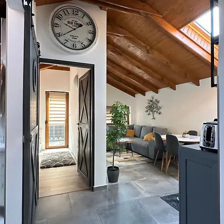 Limo Apartment *